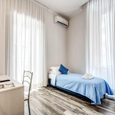 Napoli's Gold Konukevi