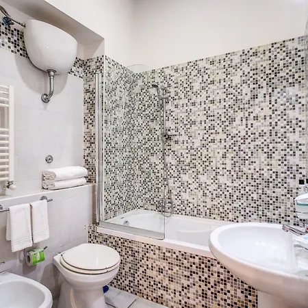 بيت ضيافة Napoli's Gold 3*