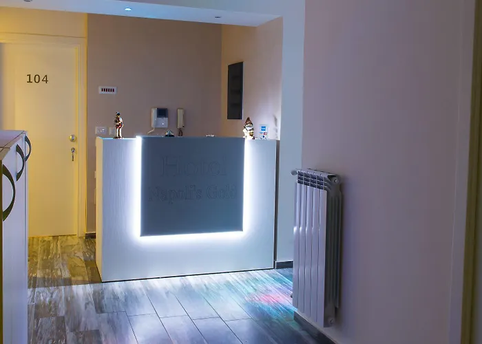 Napoli's Gold Pensión Nápoles