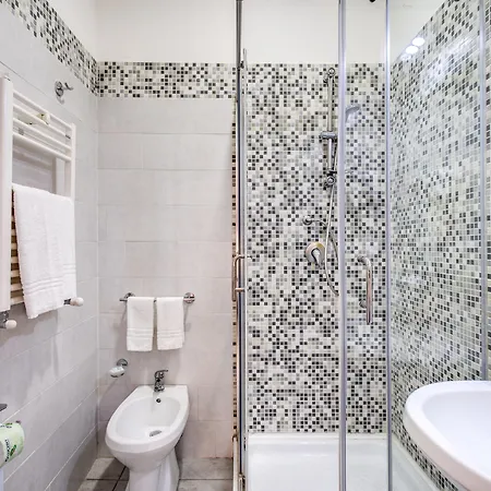 Napoli's Gold Gasthof