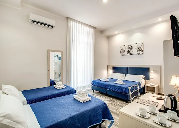 Napoli's Gold Pensionat 3*